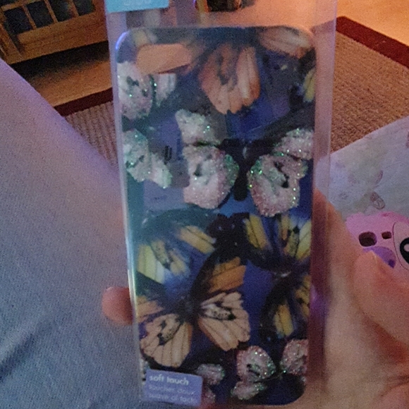 Phone case - Picture 4 of 5